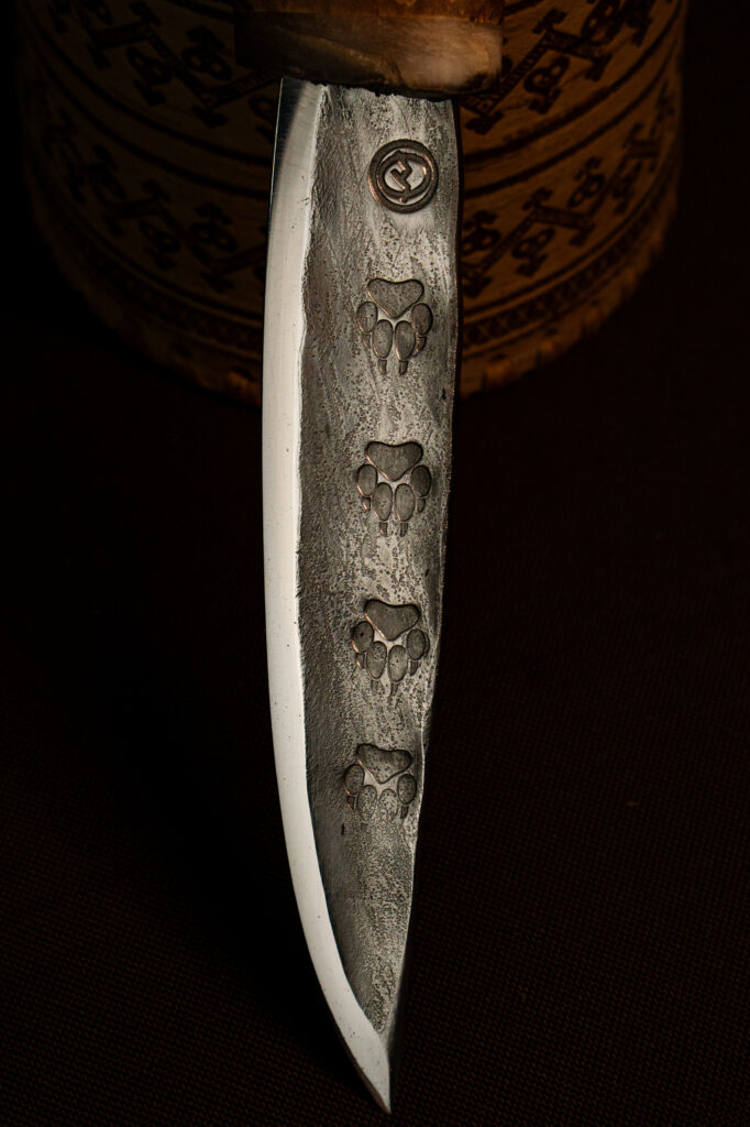 След волка — Бөрө суола — 21